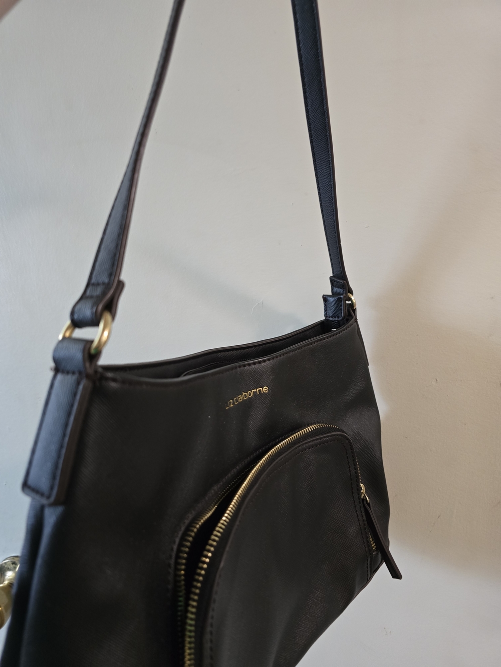 Liz Claiborne Black Shoulder Bag with Front Zip Pocket With Free Gift - Picture 2 of 5
